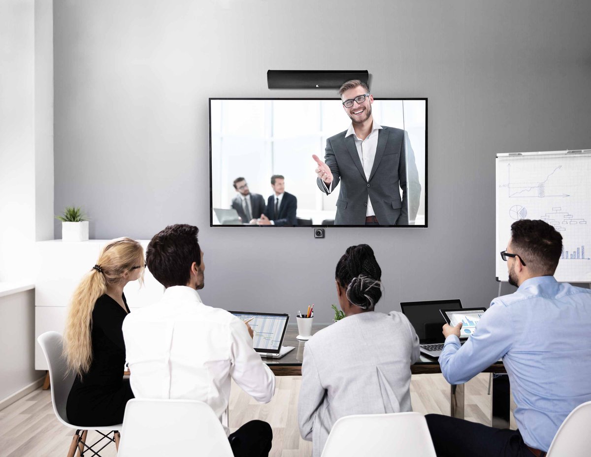 Hybrid-1 Keyvisual Business Communication
